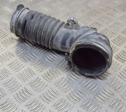 Mazda 6 Air intake hose/pipe SH0113221 K6805