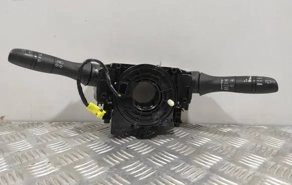 Nissan Qashqai Indicator stalk 16729SD1 255544EA0A