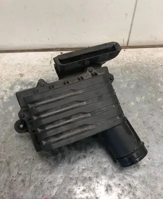 Volkswagen Golf VII Air filter box 5Q0129601BBBILI 5Q0129601BB