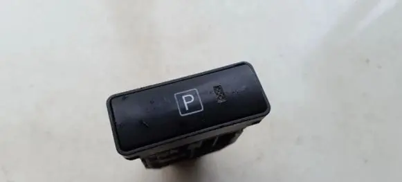 Toyota Prius (XW20) Hand parking brake switch 15A685