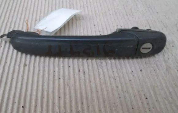 Volkswagen Polo III 6N 6N2 6NF Front door exterior handle