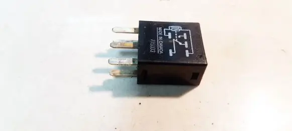 Chrysler 300 - 300C Other relay 05269988AA
