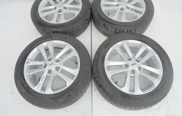 Nissan Juke I F15 R17 alloy rim 