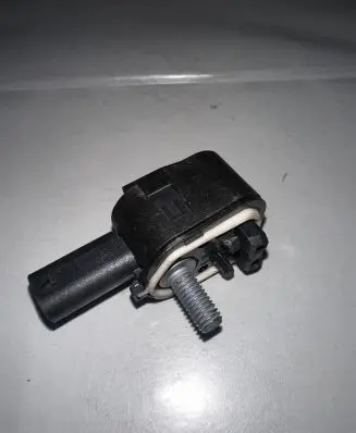 BMW X5 F15 Airbag deployment crash/impact sensor 9224178 120905 09198