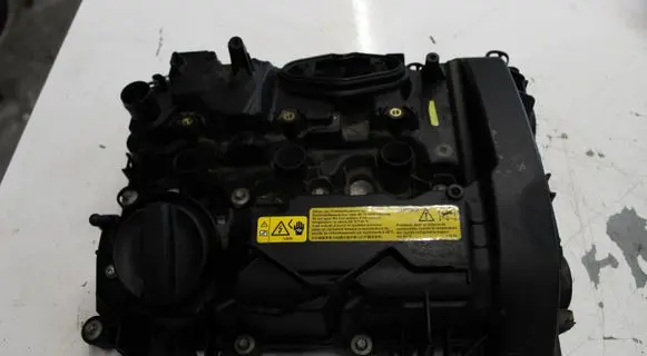 Mini One - Cooper F56 F55 Rocker cam cover 70557898