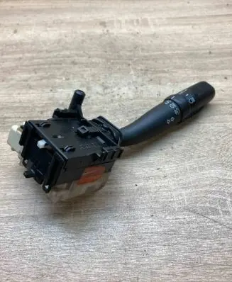 Toyota Avensis T250 Indicator stalk 173650B 8414005110 L93