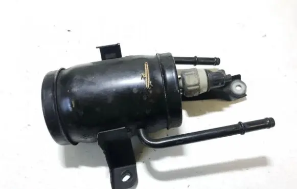 Toyota Avensis T220 Fuel filter 