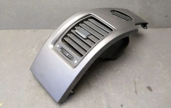 Honda CR-V Dashboard side air vent grill/cover trim 77630