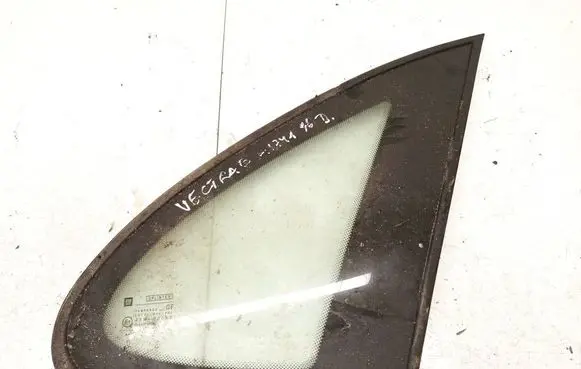 Opel Vectra B Rear side window as2