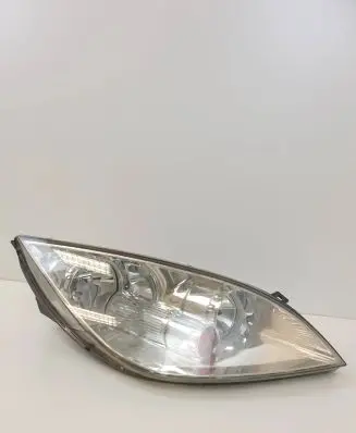 Mitsubishi Colt Headlight/headlamp MR957354 0301208202