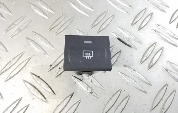 Ford Focus Windscreen/window heater switch 7M5T18C621AA