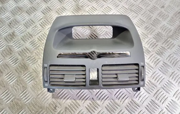 Toyota Avensis T250 Dash center air vent grill 8494 8581
