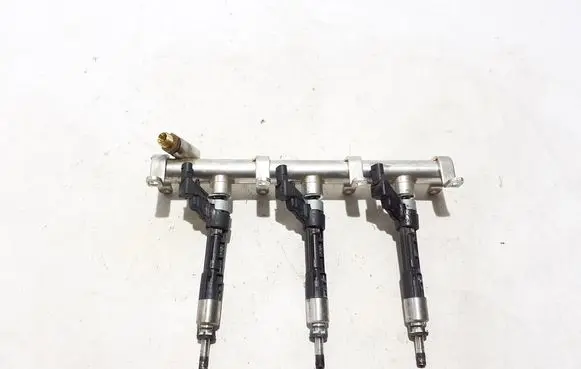 Porsche Panamera (971) Fuel main line pipe 06M133315L