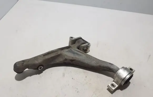 Volvo XC60 Front lower control arm/wishbone 31658893