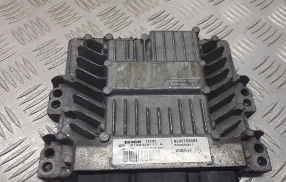 Renault Scenic II - Grand scenic II Engine control unit/module ECU 8200766462