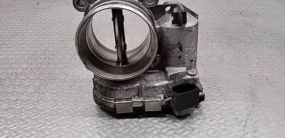 Mercedes-Benz C W203 Throttle valve A1110980109 0280750045