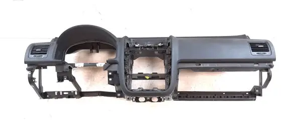 Volkswagen Golf V Dashboard