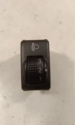 Nissan Qashqai+2 Panel lighting control switch 