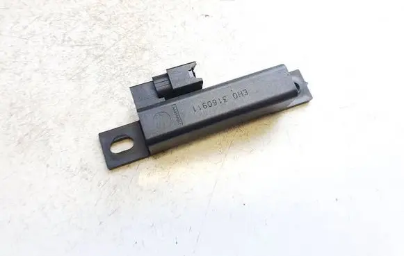 Antenna control unit