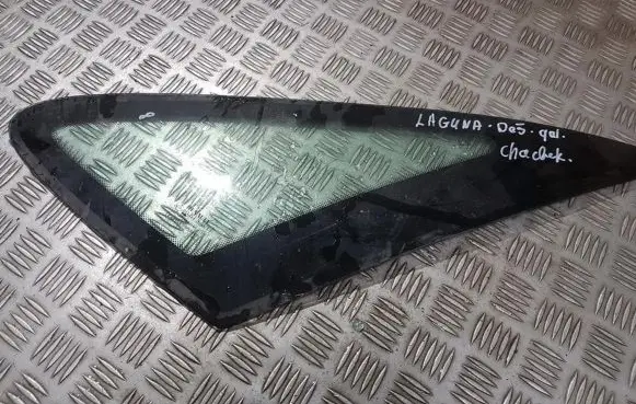 Renault Laguna I Rear side window