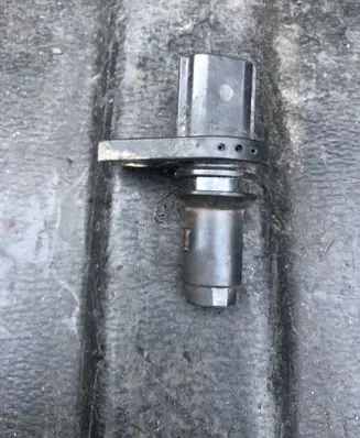 Infiniti FX Oil pressure sensor 04410J03