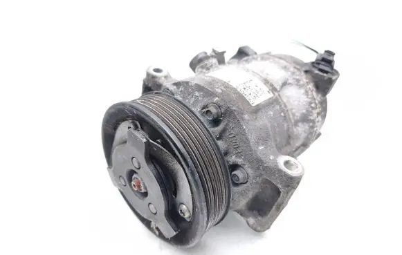 Volkswagen PASSAT B8 Air conditioning (A/C) compressor (pump) 5Q0820803E