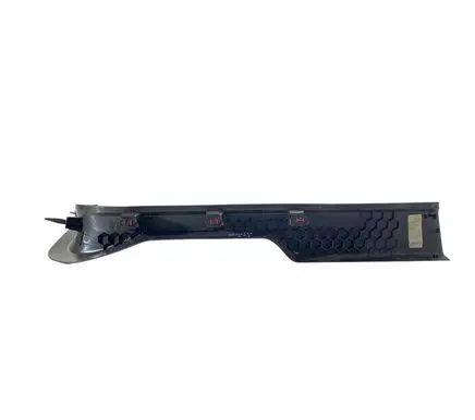 Chevrolet Malibu Front sill trim cover 84429631 23407801 84290131