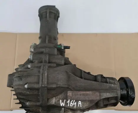 Mercedes-Benz ML W164 Front differential 