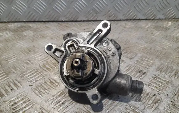 Volvo XC90 Vacuum pump 30731825