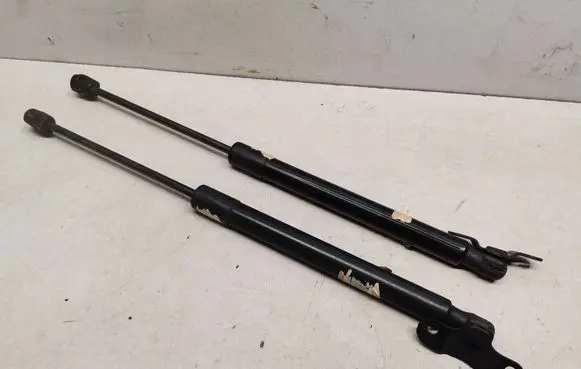 Volkswagen Golf VI Tailgate/trunk strut/damper 5K6827550D