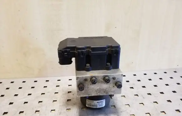 Mitsubishi Space Wagon ABS Pump MR475991 045001784 49042WD