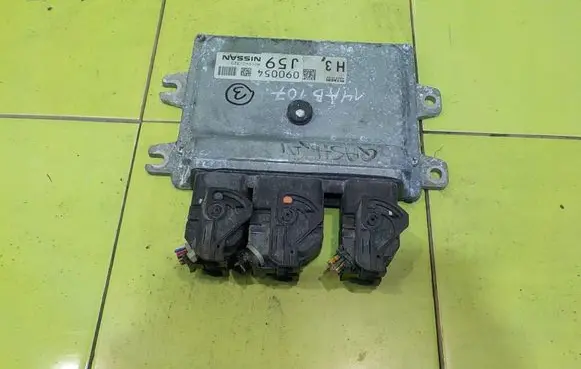 Nissan Qashqai+2 Engine control unit/module MEC940320 14AB107