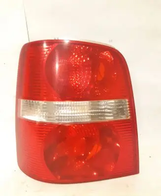 Volkswagen Touran I Rear/tail lights 1T0945111