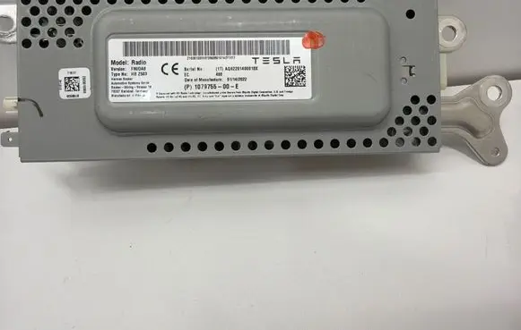 Tesla Model 3 Aerial antenna amplifier A042201400018X 107975500E