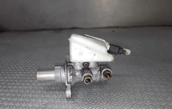 Ford Grand C-MAX Master brake cylinder 03350854051