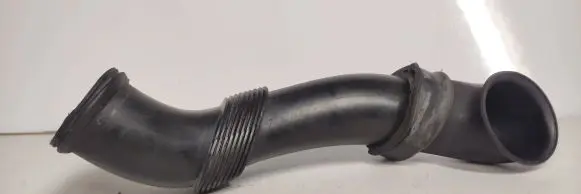 Audi Q7 4L Air intake duct part 7L6129609C 7L6129752B