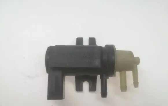 Volkswagen Tiguan Turbo solenoid valve 1K0906627A 70086800 18T291