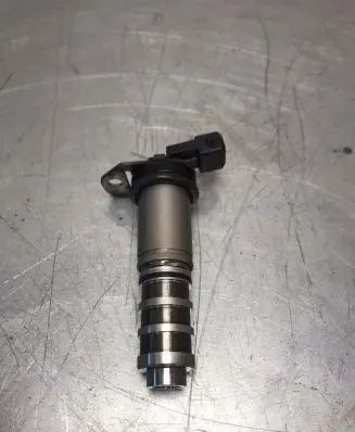BMW 7 F01 F02 F03 F04 Camshaft vanos timing valve 8605123