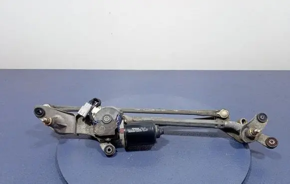 Lexus GS 300 350 430 450H Front wiper linkage and motor 85110-30550
