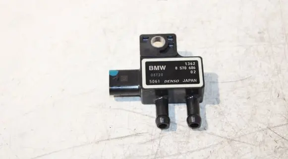 BMW 1 F20 F21 Exhaust gas pressure sensor 8570686