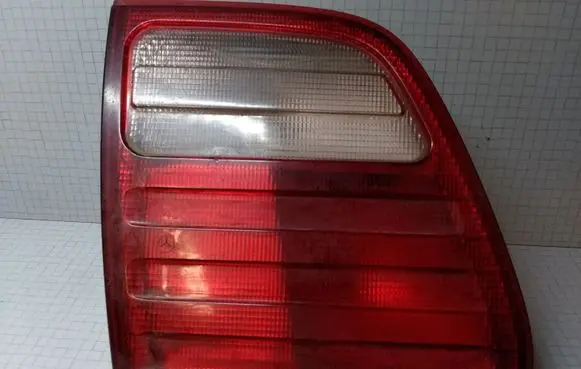 Mercedes-Benz E W210 Tailgate rear/tail lights A2108202364