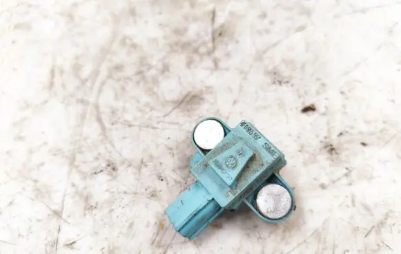 Audi A6 S6 C6 4F Airbag deployment crash/impact sensor 4F0955557