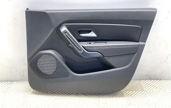 Dacia Duster II Front door card panel trim 
