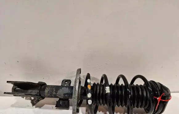 Peugeot 308 Front shock absorber/damper