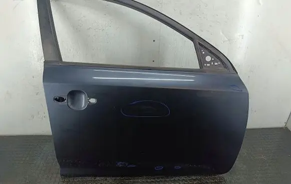 KIA Ceed Front door 