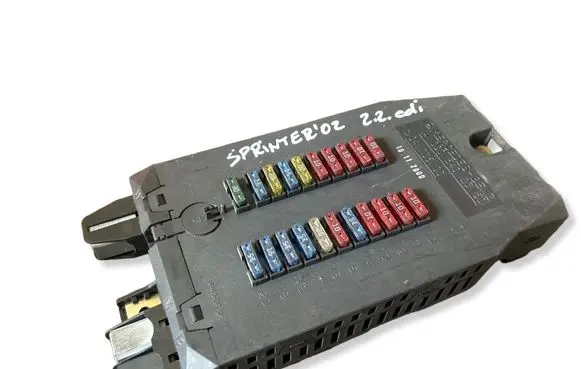 Mercedes-Benz Sprinter W901 W902 W903 W904 Fuse box set A0005402350 0473500