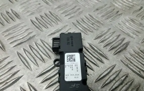 Volkswagen PASSAT B6 Steering angle sensor 3C0959654