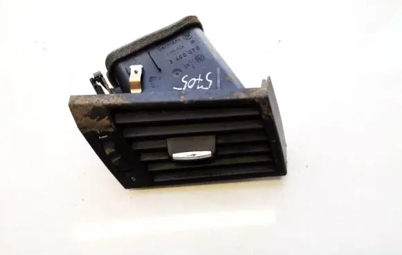 BMW X3 E83 Dash center air vent grill 3400076