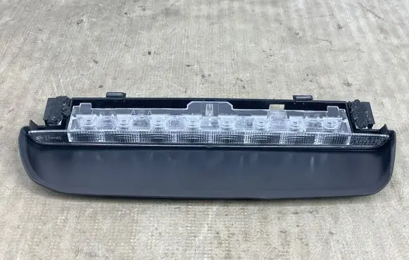 BMW 4 F32 F33 Third/center stoplight 90025672 90025667
