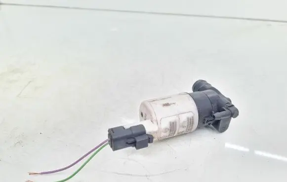 Opel Vivaro Windscreen/windshield washer pump 8200067015 9641553880
